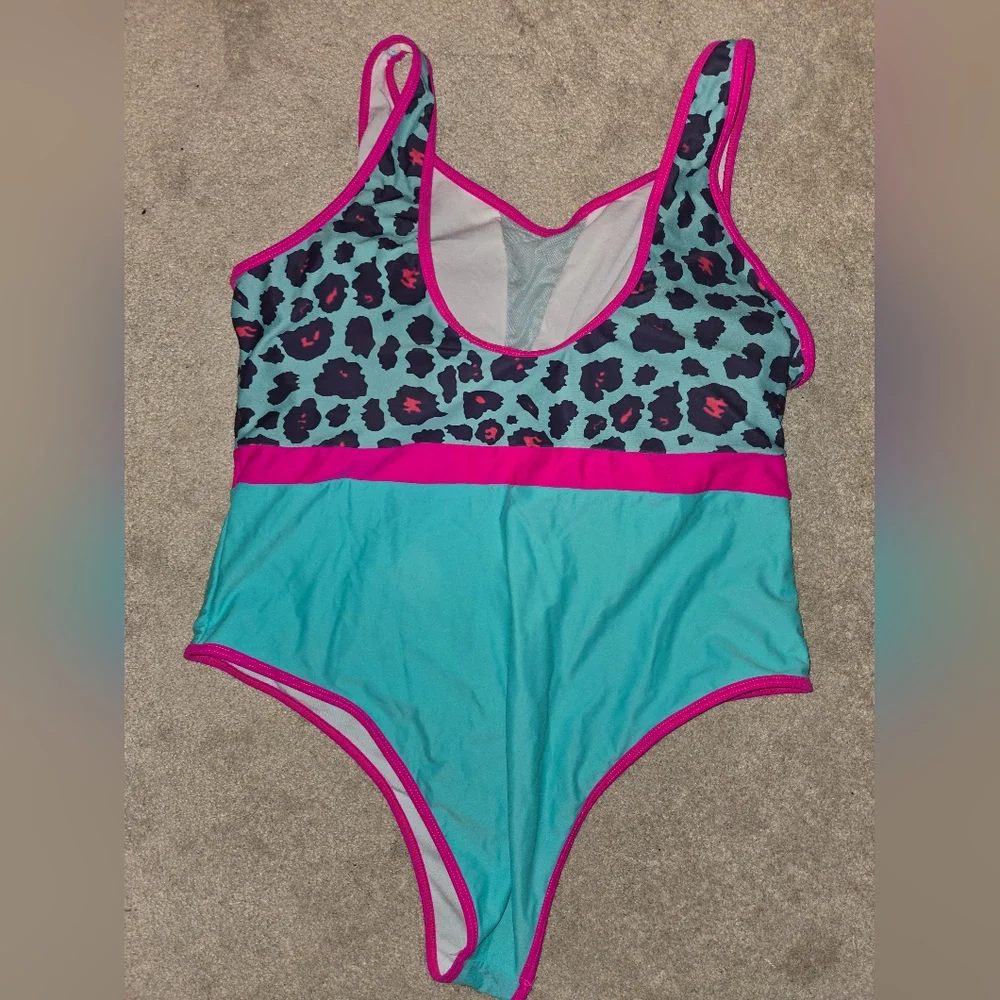 Bathing suit🍒 - Picture 7 of 8